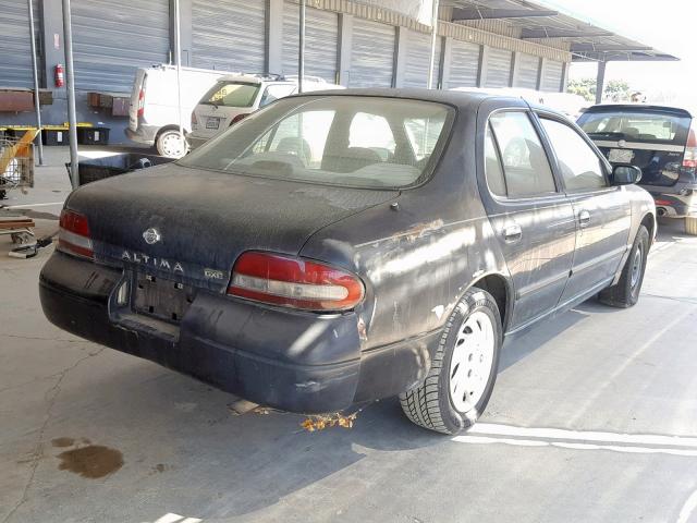 1N4BU31DXSC125269 - 1995 NISSAN ALTIMA XE BLACK photo 4