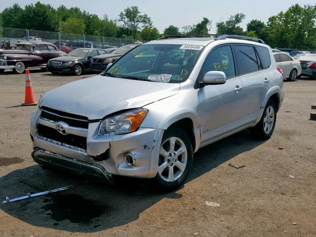 2T3DF4DV6CW190464 - 2012 TOYOTA RAV4 LIMIT SILVER photo 2