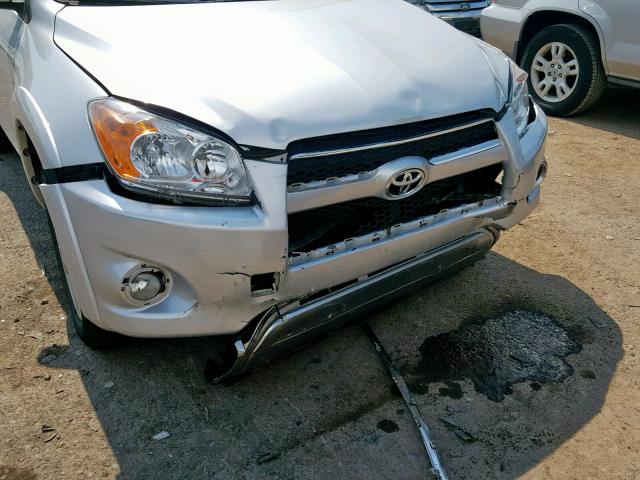 2T3DF4DV6CW190464 - 2012 TOYOTA RAV4 LIMIT SILVER photo 9