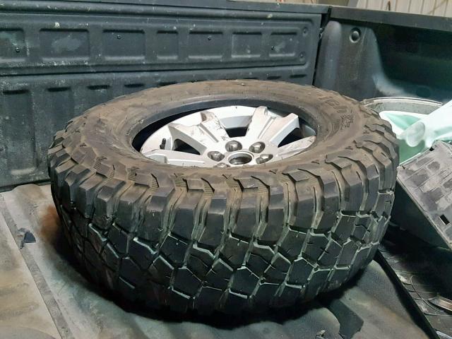 1GCGTCEN8H1206362 - 2017 CHEVROLET COLORADO L GRAY photo 9