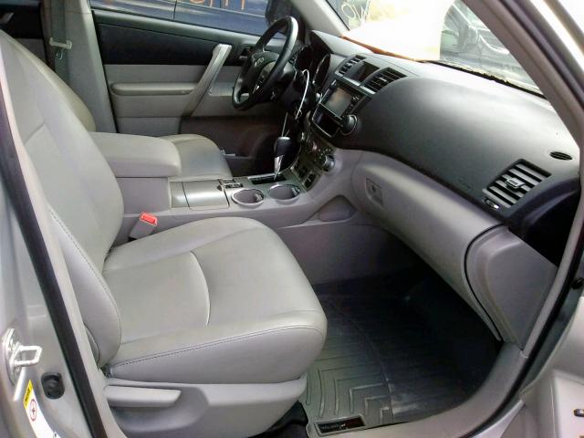 5TDBK3EHXDS185387 - 2013 TOYOTA HIGHLANDER GRAY photo 5