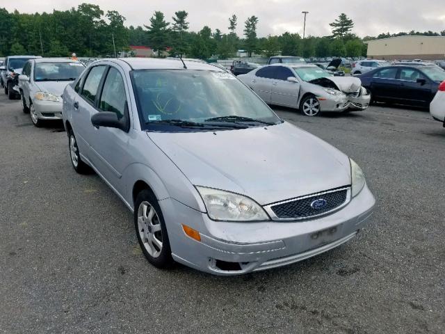 1FAFP34N15W262844 - 2005 FORD FOCUS ZX4 SILVER photo 1