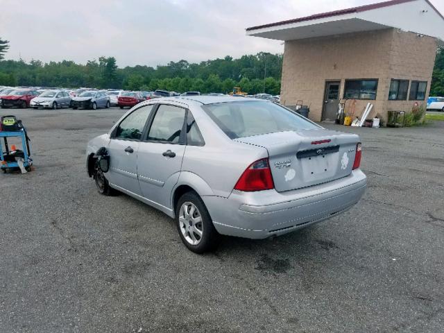 1FAFP34N15W262844 - 2005 FORD FOCUS ZX4 SILVER photo 3