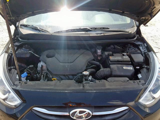 KMHCT4AE6HU330408 - 2017 HYUNDAI ACCENT SE BLACK photo 7