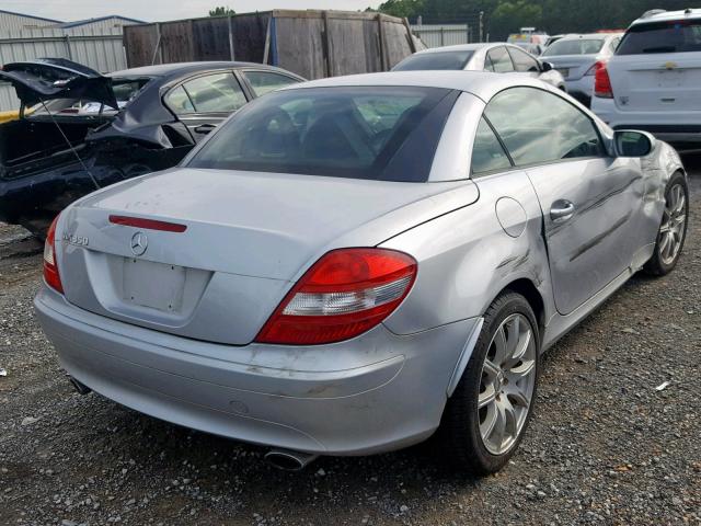 WDBWK56F35F050942 - 2005 MERCEDES-BENZ SLK 350 SILVER photo 4