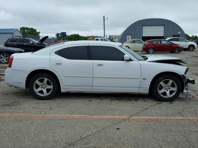 2B3CA3CV3AH309706 - 2010 DODGE CHARGER SX WHITE photo 9