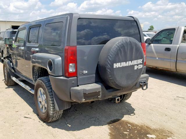 5GTEN13E388136147 - 2008 HUMMER H3 GRAY photo 3