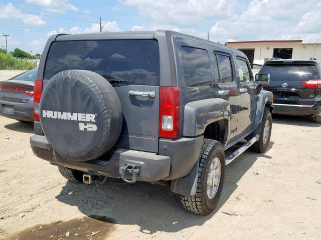 5GTEN13E388136147 - 2008 HUMMER H3 GRAY photo 4