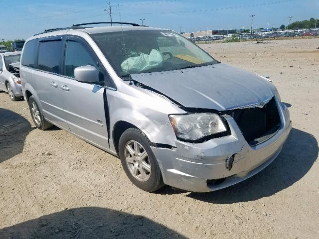 2A8HR54P78R835813 - 2008 CHRYSLER TOWN & COU SILVER photo 1