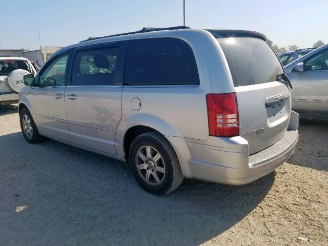 2A8HR54P78R835813 - 2008 CHRYSLER TOWN & COU SILVER photo 3