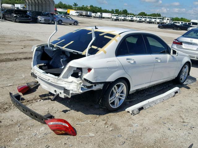 WDDGF4HB0ER319563 - 2014 MERCEDES-BENZ C 250 WHITE photo 4