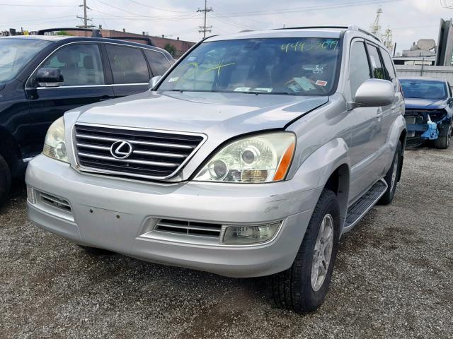 JTJBT20X540031563 - 2004 LEXUS GX 470 SILVER photo 2