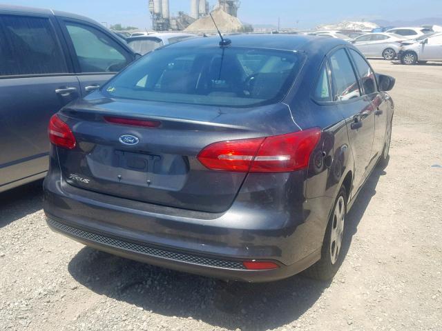 1FADP3E28HL230555 - 2017 FORD FOCUS S GRAY photo 4