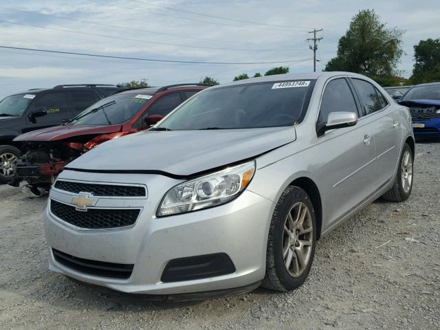 1G11C5SA9DF143569 - 2013 CHEVROLET MALIBU 1LT SILVER photo 2