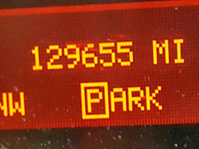 2G2WS522151221090 - 2005 PONTIAC GRAND PRIX SILVER photo 8