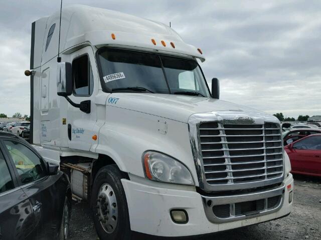 1FUJGLDR3DLFD7256 - 2013 FREIGHTLINER CASCADIA 1 WHITE photo 1