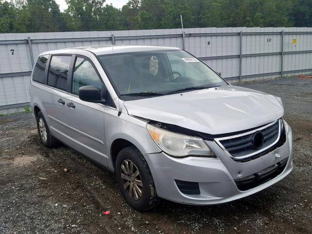 2V8HW44139R601373 - 2009 VOLKSWAGEN ROUTAN S SILVER photo 1