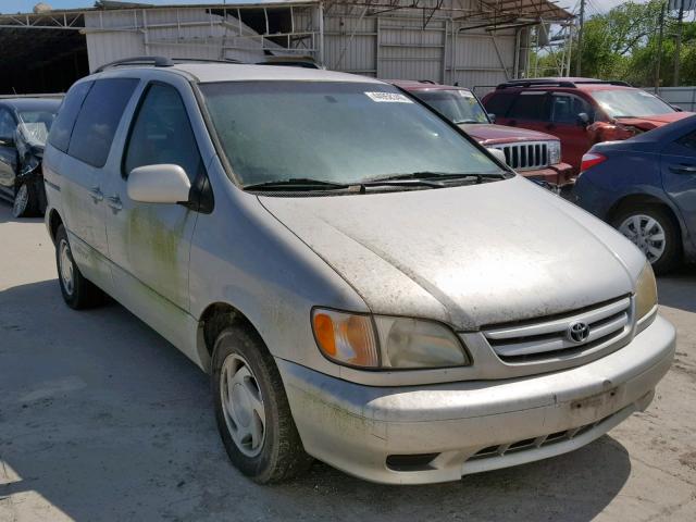 4T3ZF13C62U506061 - 2002 TOYOTA SIENNA LE SILVER photo 1