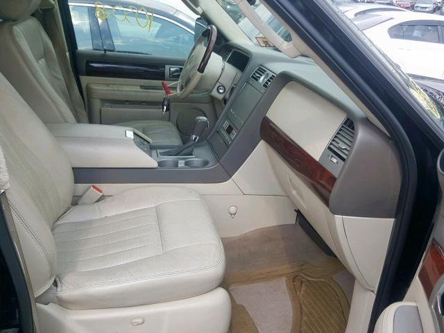 5LMFU28R74LJ09775 - 2004 LINCOLN NAVIGATOR BLACK photo 5