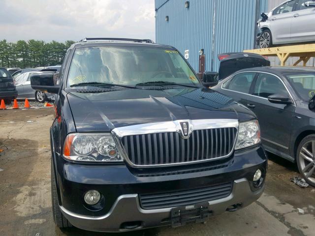 5LMFU28R74LJ09775 - 2004 LINCOLN NAVIGATOR BLACK photo 9