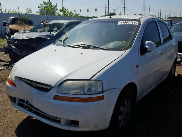 KL1TJ52614B190420 - 2004 CHEVROLET AVEO LS WHITE photo 2