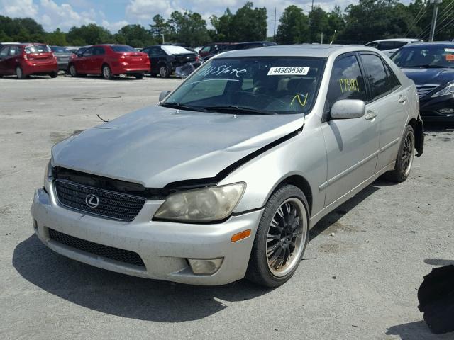 JTHBD192920037671 - 2002 LEXUS IS 300 SILVER photo 2