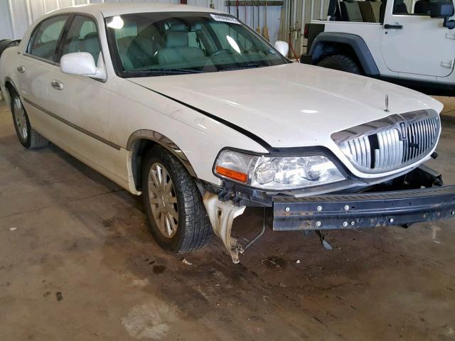 1LNHM81W07Y613381 - 2007 LINCOLN TOWN CAR S WHITE photo 1