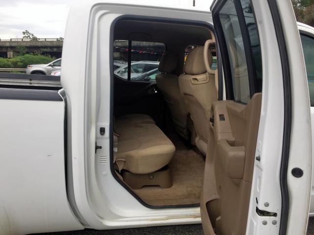 1N6AD09W97C407837 - 2007 NISSAN FRONTIER C WHITE photo 5