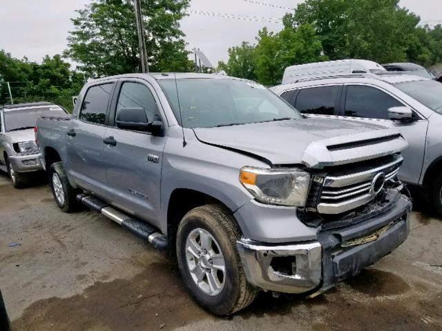 5TFDW5F16HX617841 - 2017 TOYOTA TUNDRA CRE SILVER photo 1