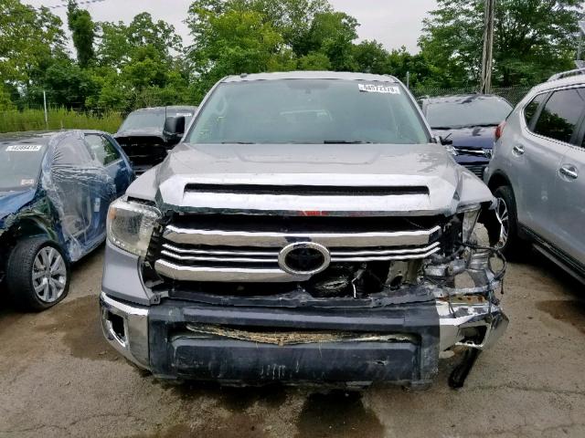 5TFDW5F16HX617841 - 2017 TOYOTA TUNDRA CRE SILVER photo 9