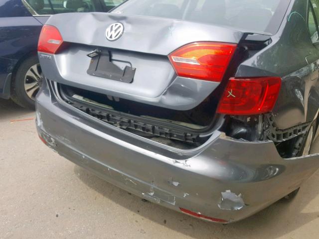 3VW2K7AJ8CM466146 - 2012 VOLKSWAGEN JETTA BASE GRAY photo 9