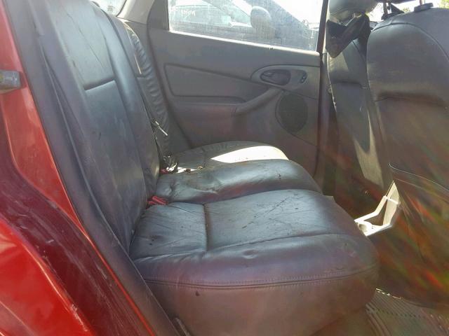 3FAFP37353R178309 - 2003 FORD FOCUS ZX5 RED photo 6