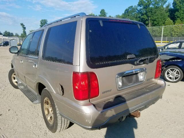 5LMFU28A2YLJ37824 - 2000 LINCOLN NAVIGATOR BEIGE photo 3