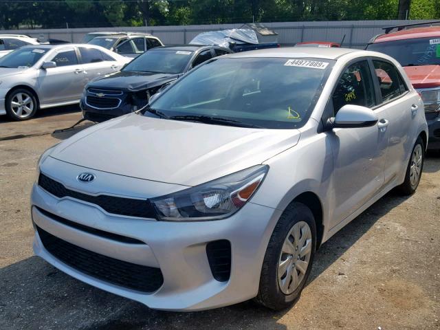 3KPA25AB6KE177948 - 2019 KIA RIO S SILVER photo 2