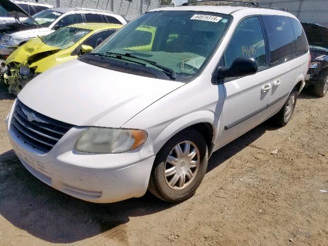 1A4GP45R56B740434 - 2006 CHRYSLER TOWN & COU WHITE photo 2