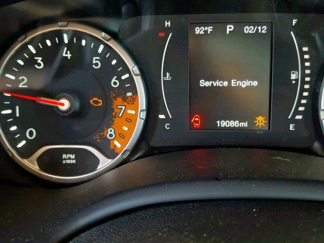 ZACCJAAT0FPC13946 - 2015 JEEP RENEGADE S 蓝色 照片 8