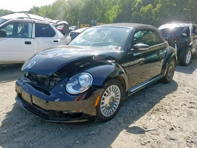 3VW517ATXGM821762 - 2016 VOLKSWAGEN BEETLE S/S BLACK photo 2