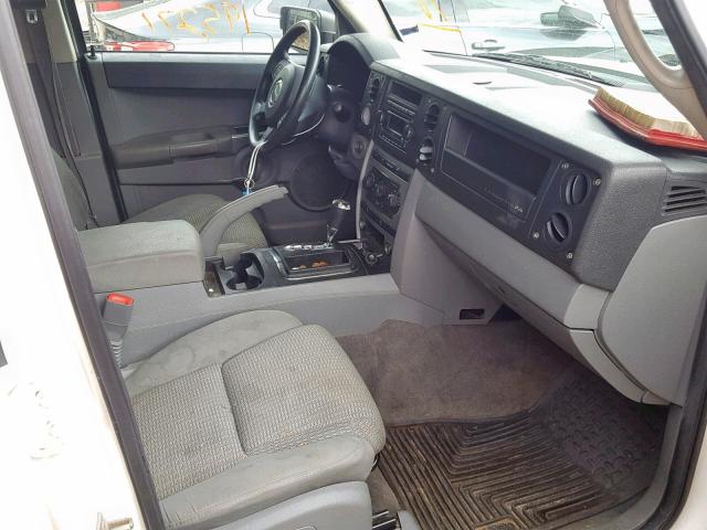 1J8HG48K06C345945 - 2006 JEEP COMMANDER WHITE photo 5