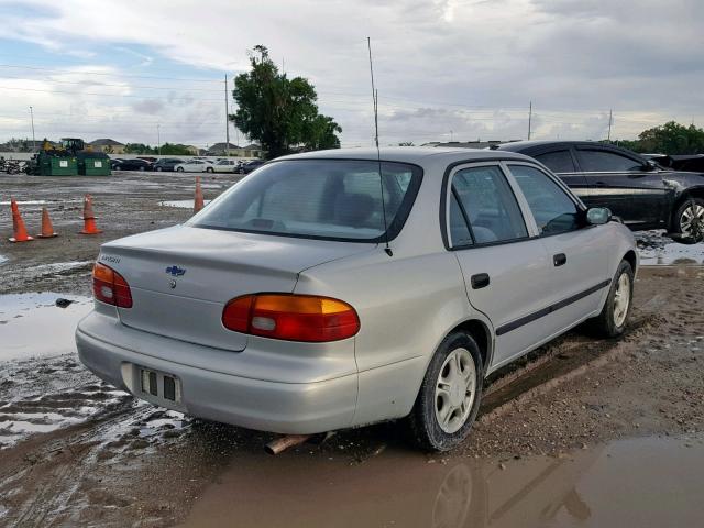 1Y1SK52812Z409945 - 2002 CHEVROLET GEO PRIZM SILVER photo 4