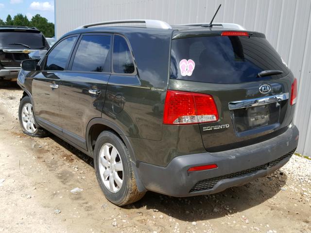 5XYKT3A18BG109599 - 2011 KIA SORENTO BA GREEN photo 3