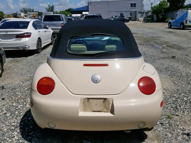 3VWCK21Y33M318703 - 2003 VOLKSWAGEN NEW BEETLE კრემისფერი ფოტო 9