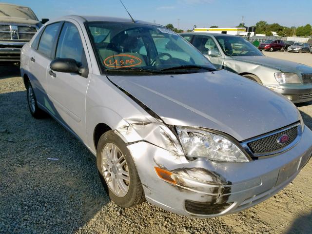 1FAFP34N17W237526 - 2007 FORD FOCUS ZX4 SILVER photo 1