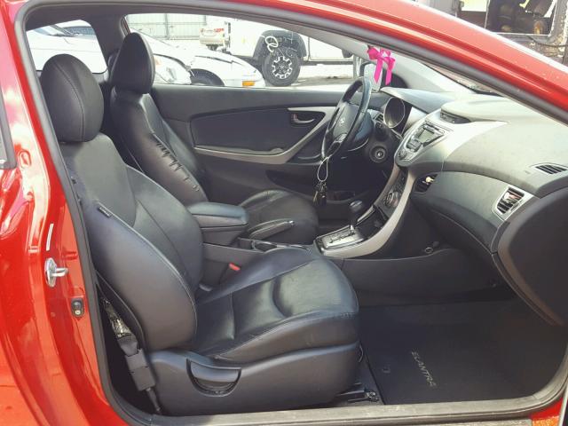 KMHDH6AEXDU001352 - 2013 HYUNDAI ELANTRA CO RED photo 5