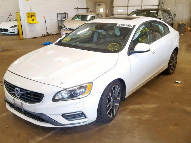 YV126MFL5H2421769 - 2017 VOLVO S60 WHITE photo 2