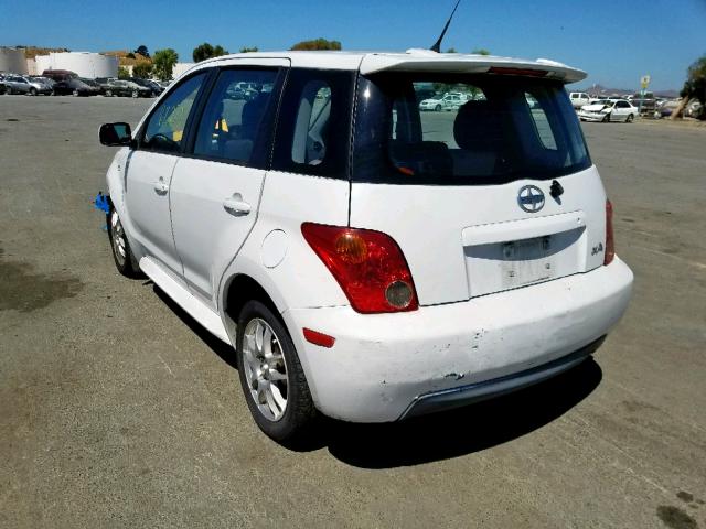 JTKKT624450096900 - 2005 TOYOTA SCION XA WHITE photo 3