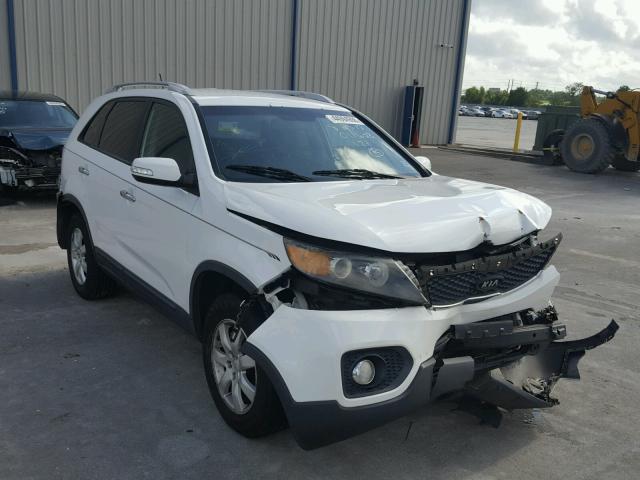 5XYKT4A13BG170557 - 2011 KIA SORENTO BA WHITE photo 1