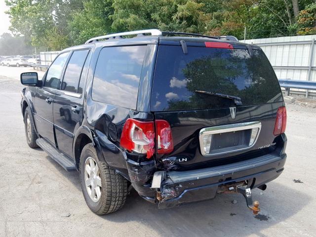 5LMFU285X6LJ30006 - 2006 LINCOLN NAVIGATOR შავი ფოტო 3