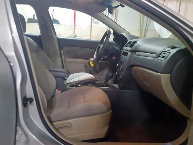 3FAHP0GA9AR139287 - 2010 FORD FUSION S GRAY photo 5