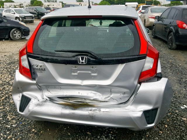 3HGGK5H57FM717170 - 2015 HONDA FIT LX SILVER photo 9