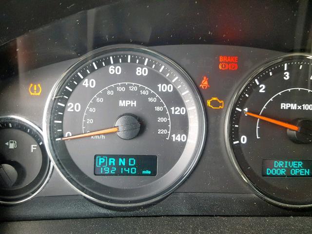 1J8HG48K56C342734 - 2006 JEEP COMMANDER WHITE photo 8